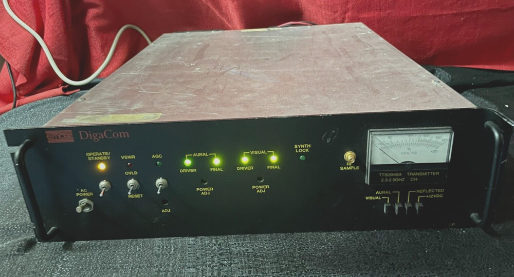 Vintage Analog Emcee DigaCom TTS20HSA UHF Transmitter 2.3-2.5GHz