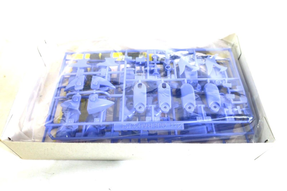 AOSHIMA ACROBUNCH 1/144 ALIEN ROBOT WAR MACHINE MODEL KIT - QUERA DOUSE (E19)