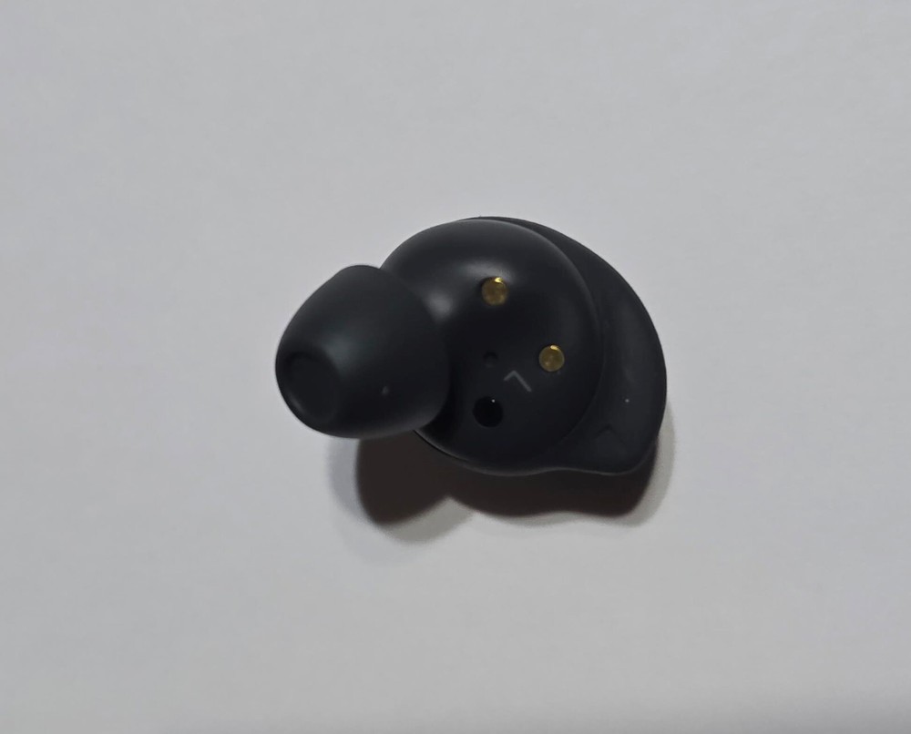 Unused Graphite Samsung Galaxy Buds FE Wireless Earbud LEFT SIDE ONLY - SM-R400