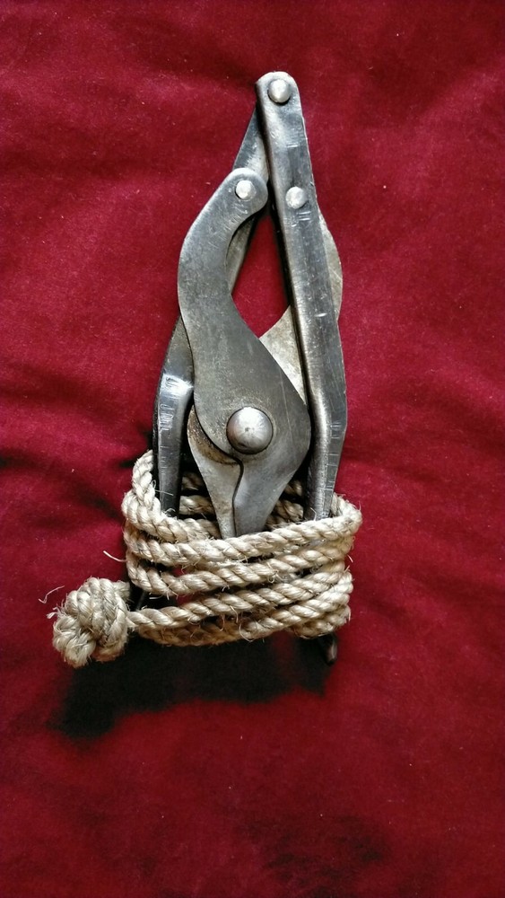 Original WW2 British Army Folding Wire Cutters 1941.