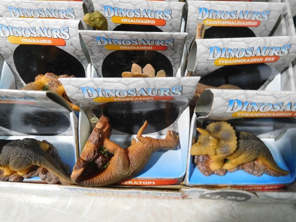 70 Resin Dinosaur Figures ~ for display only