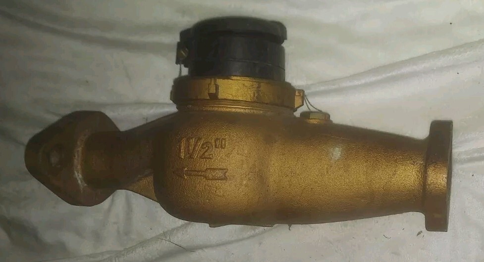 Arad 1 1/2" Water Meter Used
