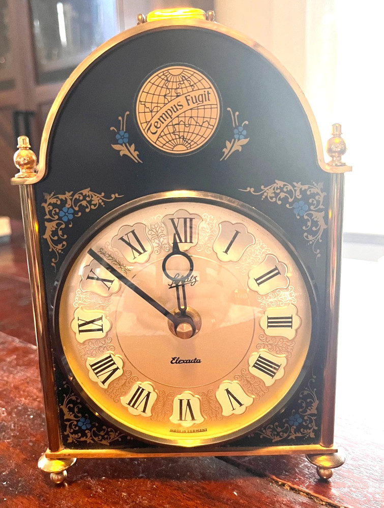 Schatz Elexacta Clock Made in Germany 8 1/2 x4 inches