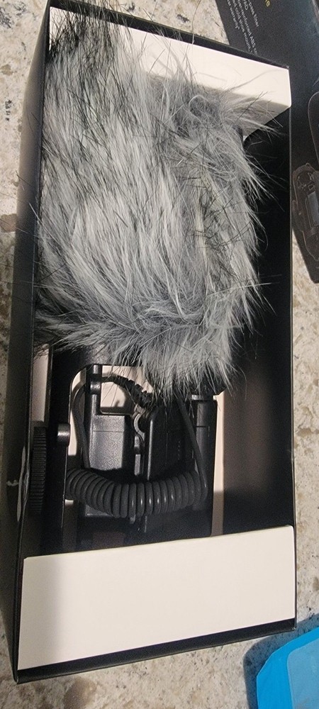 Rode RODVIDEOMIC Condenser Cable Professional Microphone + deadcat wind protecto