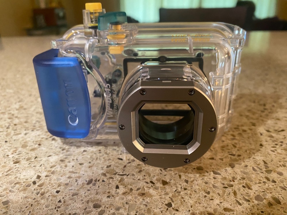 Canon WP-DC15 Digital Camera Waterproof Under Water Camera Case (40m-130Ft) RARE