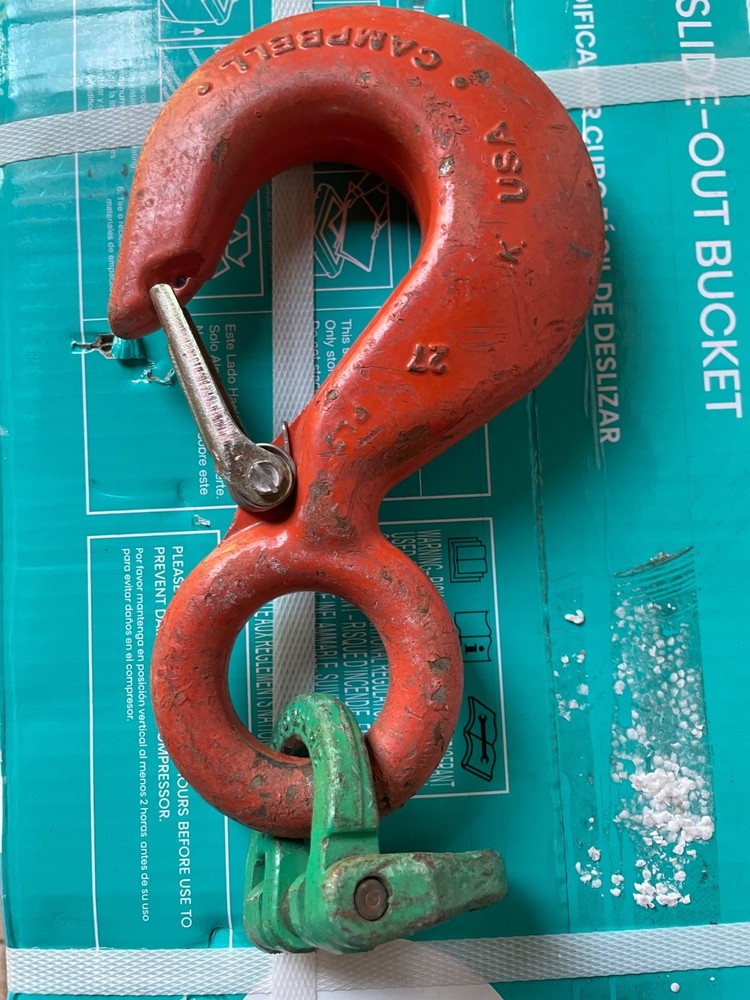 Campbell #27 Alloy Hoist Hook w/Latch & Coupling Link, Grade 100