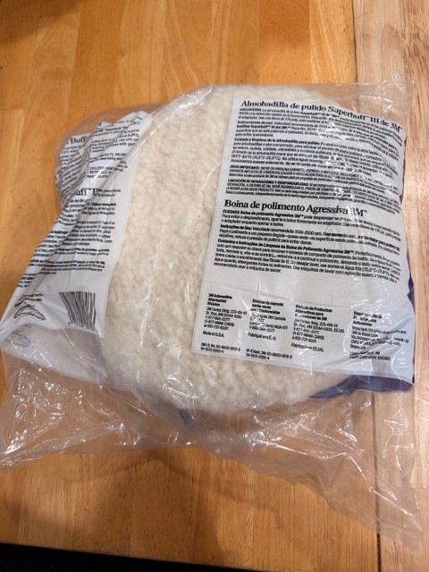 3M 05703, Double-Sided Wool Compounding pad, 9" Diameter, Screw-On Attachment