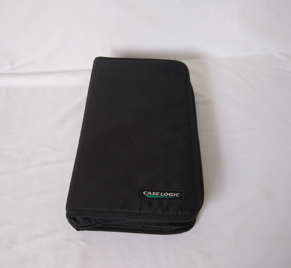 Vintage Case Logic Disk Holder Black 30 Disk CD / DVD Holder Soft Case Storage..