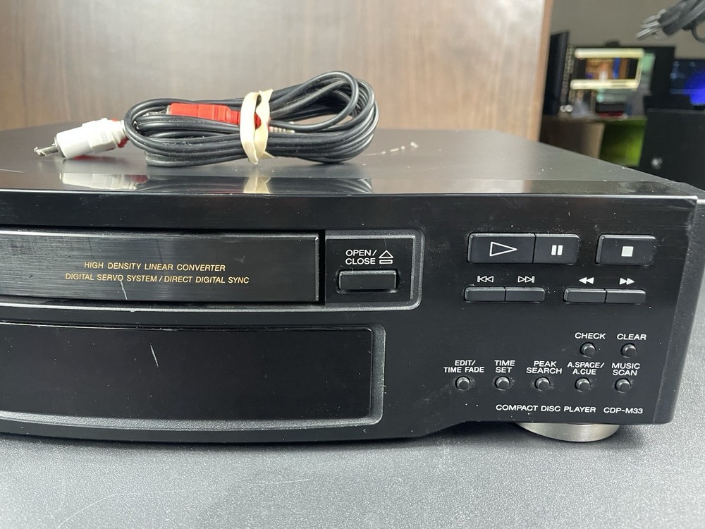 SONY CDP-M33 High Density Linear Converter Compact Disc Player Tested No Remote