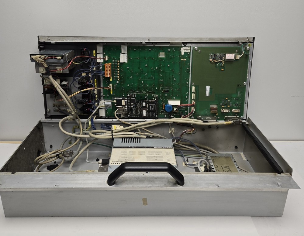 KRAUSS MAFFEI MC4 INJECTION MOLDING PRESS CONTROL OPERATOR PANEL.