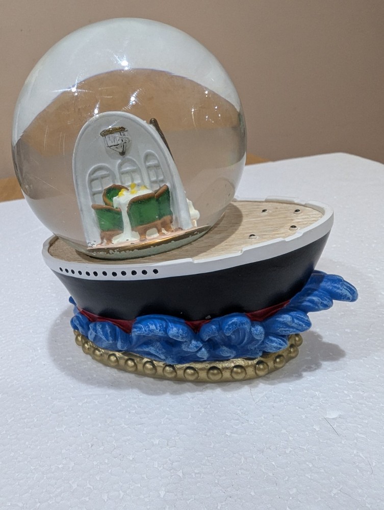 Titanic Snow Globe