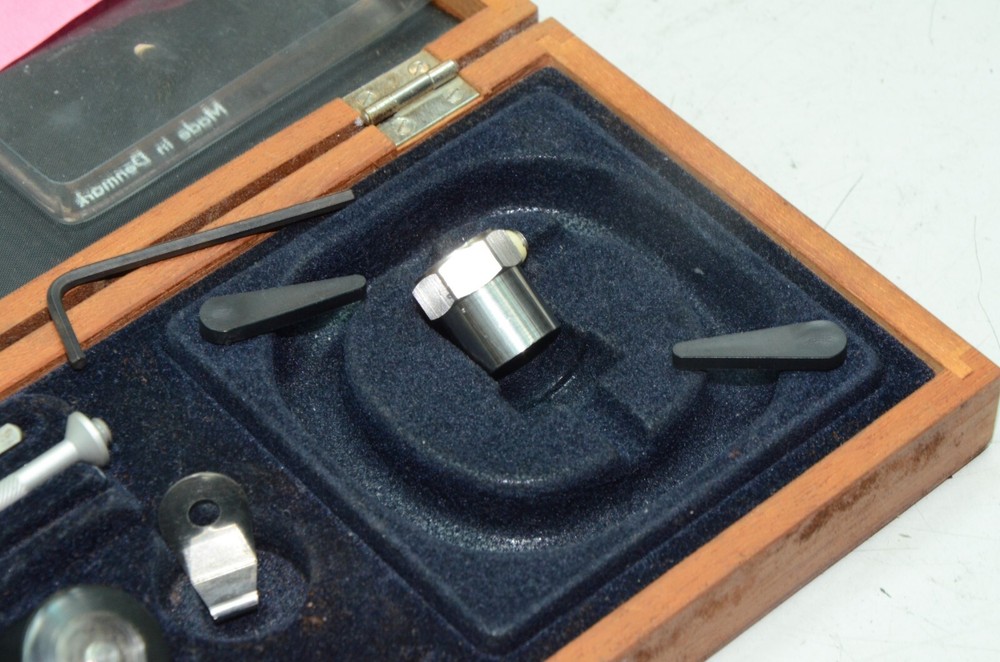 Bruel & Kjaer Type 4366 Accelerometer Kit With Wooden Case