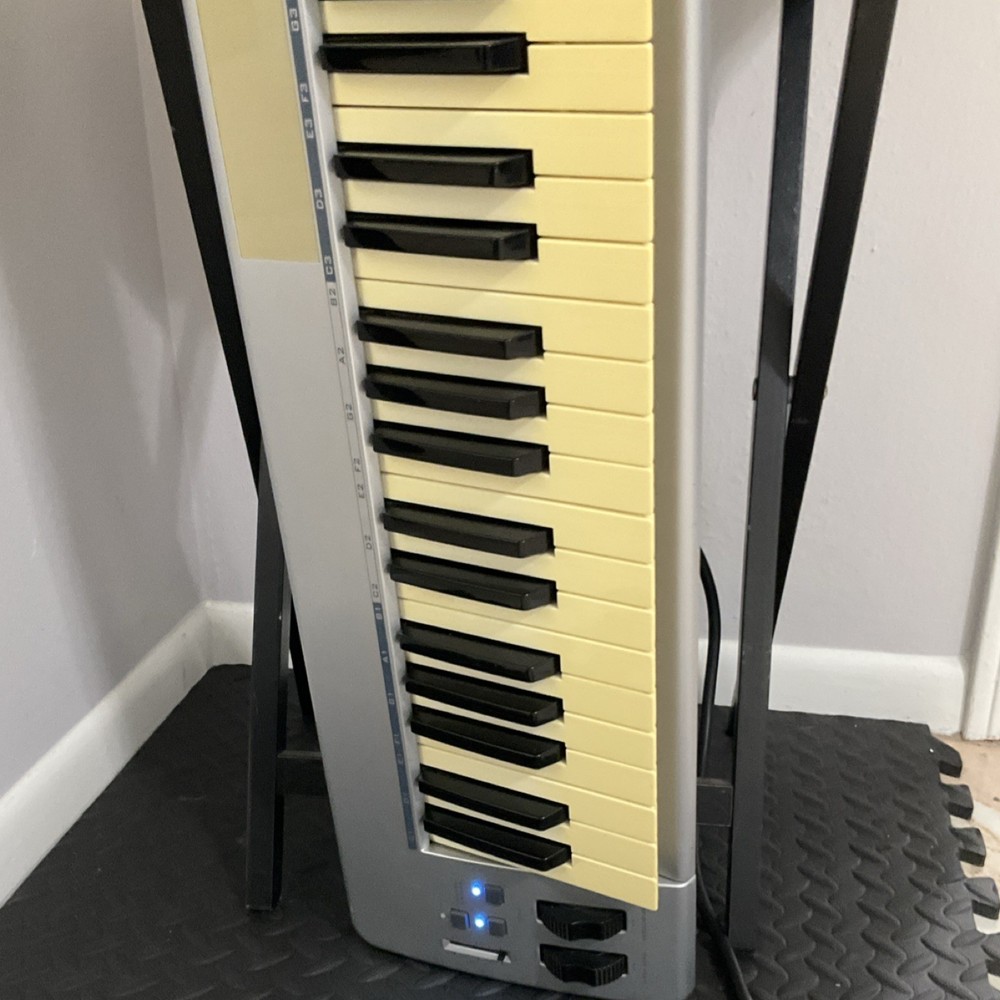 M-Audio Keystation 49e USB MIDI Keyboard Controller, 49 Keys, USB/MIDI