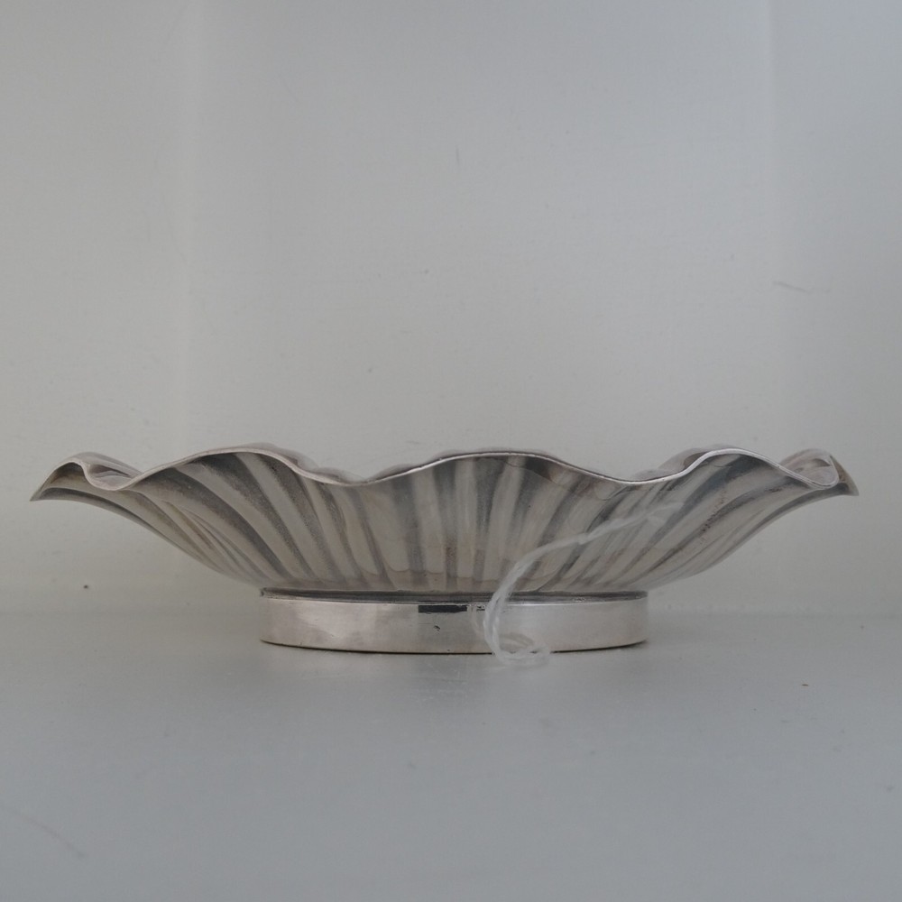 Silver plated sweet dish by Walker & Hall 1917