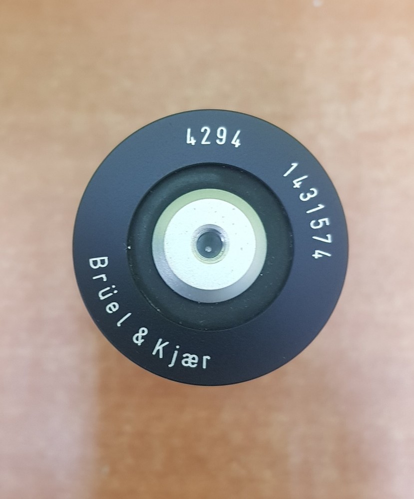 Bruel & Kjaer TYPE 4294,Calibration Exciter