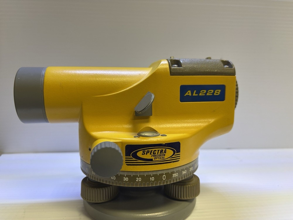 SPECTRA PRECISION Automatic Level with Magnetic Dampened Compensator, AL28M