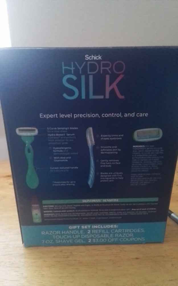 Schick Women's Hydro Silk Razor Gift Set