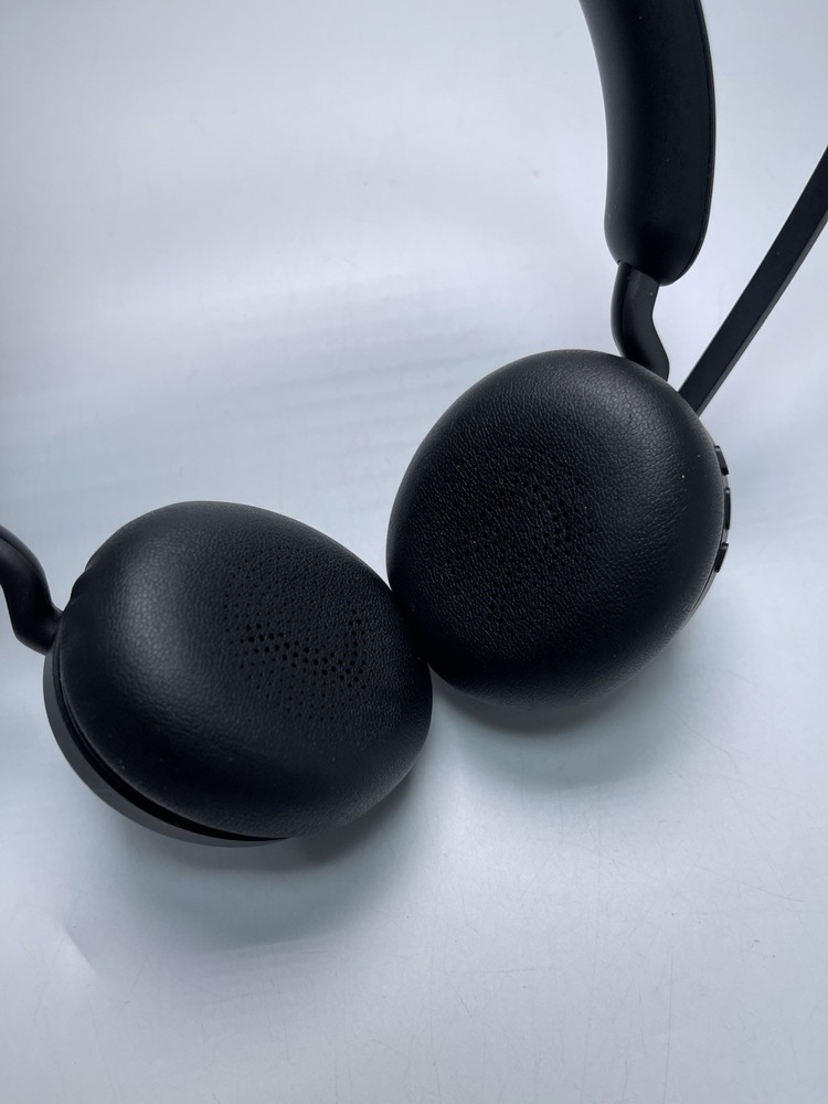 Jabra Evolve2 65 Wireless Headset With Charging Cord TESTED WORKING