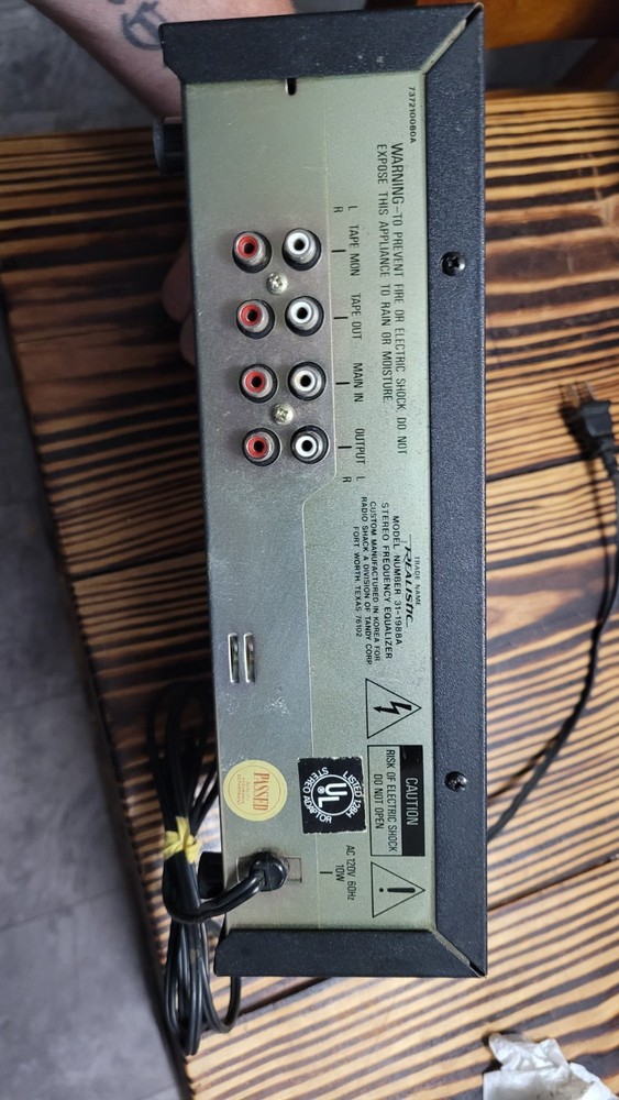 Realistic 31-1988A Five Band Stereo Frequency Equalizer