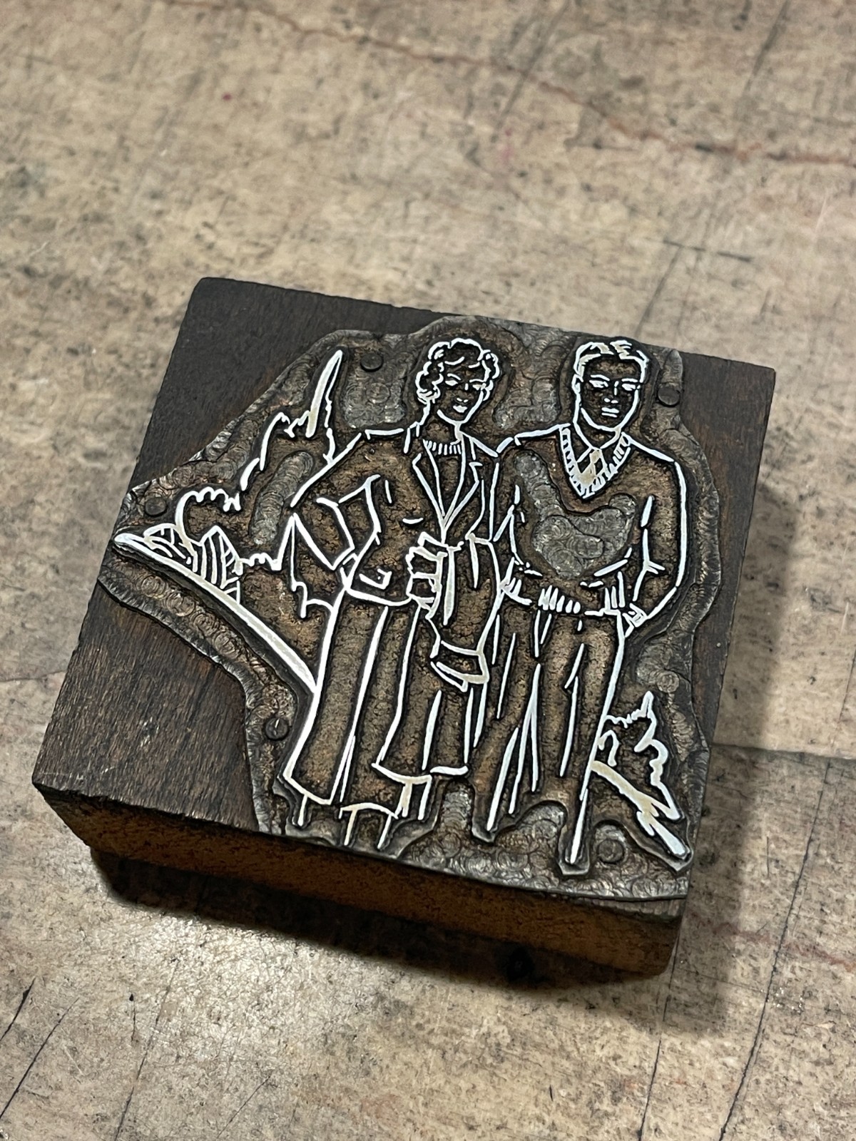 Printing Letterpress Printers Block Man And Woman Outdoors (1557)