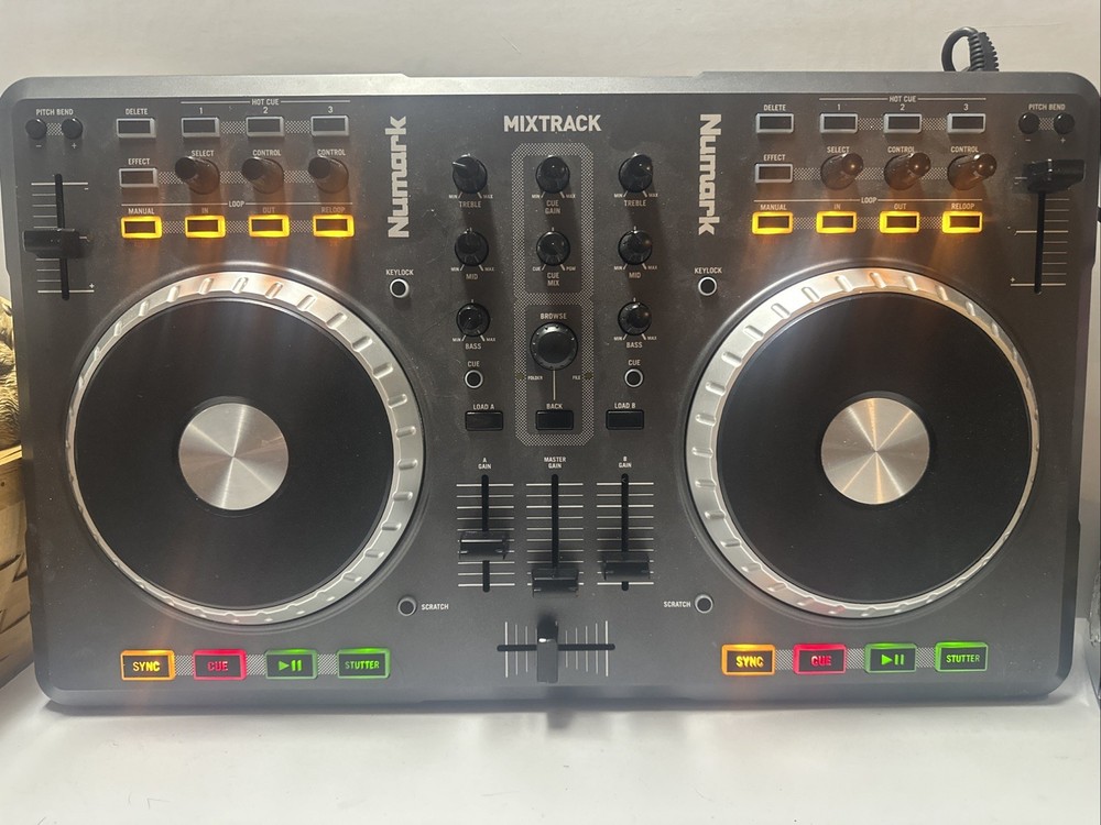 Numark Mixtrack Pro Digital DJ Controller