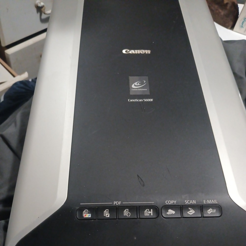 Canon CanoScan 5600F High Color Flatbed Image Scanner - TESTED