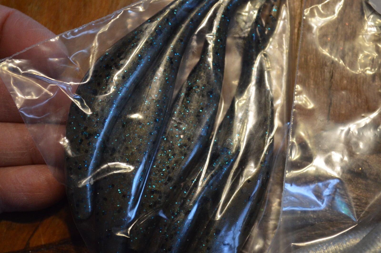 Lot of 5 Large Jig Heads & 5 Pks Of Fishing Lure Worm Plastics,Pumpkin Seed