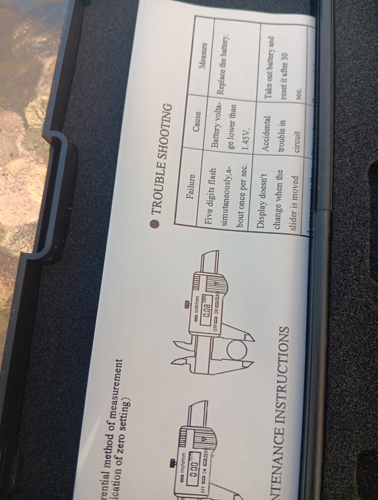 Electronic Digital Caliper 0-150mm With Case and Battery