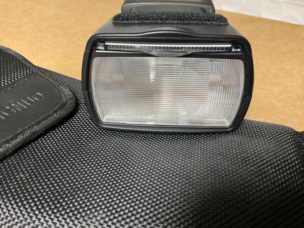 Yongnuo Speedlite YN565EX flash...nice