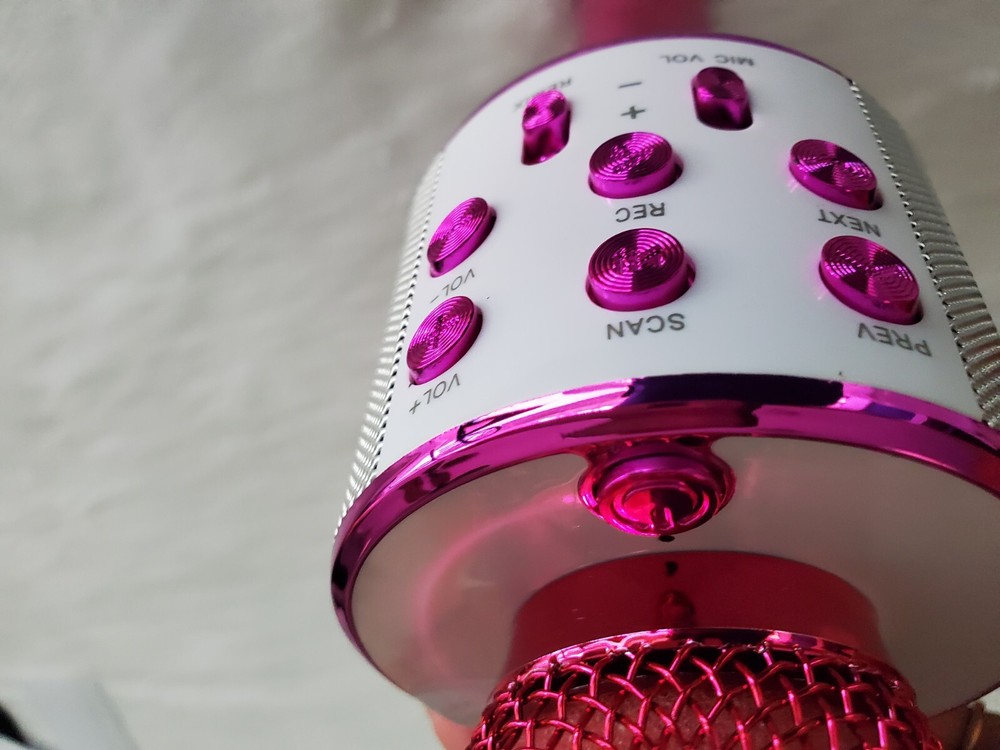 Pink Karaoke Microphone Wireless And Bluetooth With LED Lightning