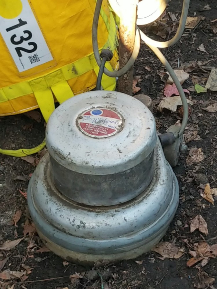 VINTAGE JUNIOR WHIRLWIND MEDIUM DUTY FLOOR CLEANING BUFFING MACHINE
