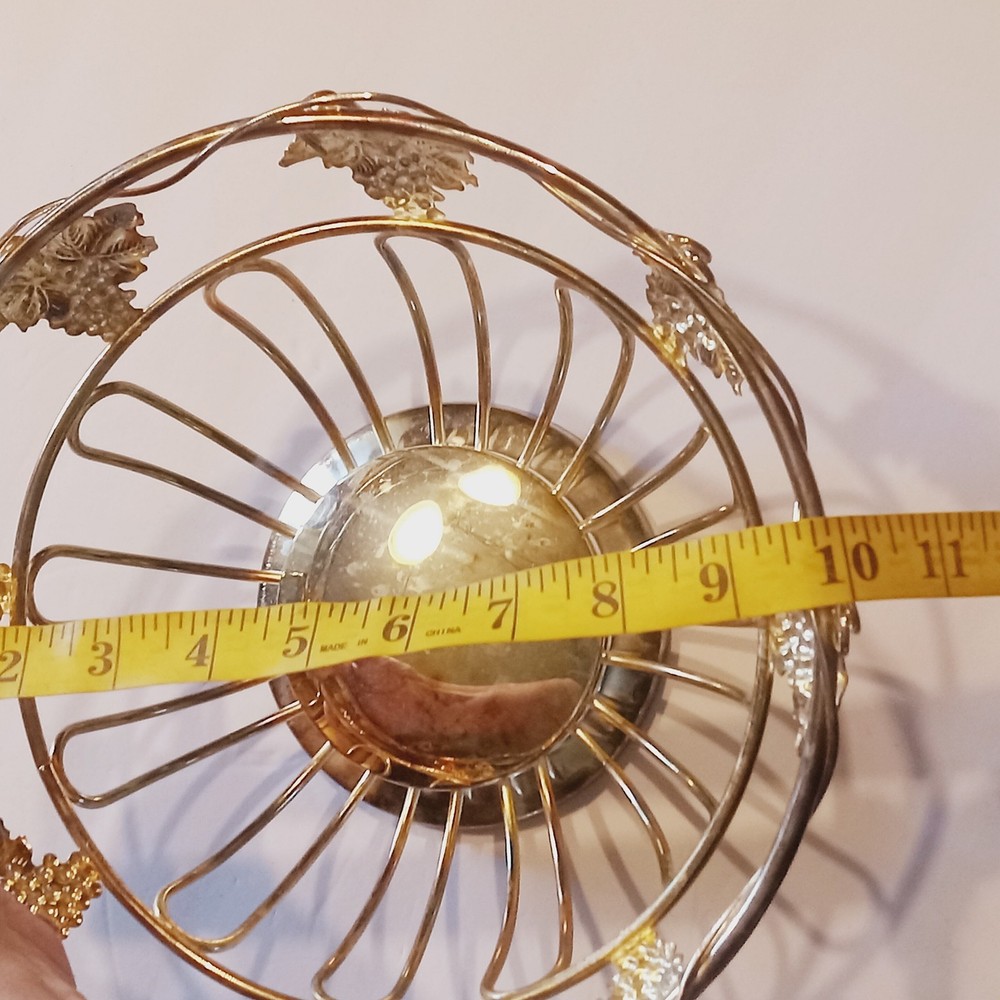 VTG Studio Silversmiths Wire Fruit Bread Basket Ornate Grape Clusters (read)