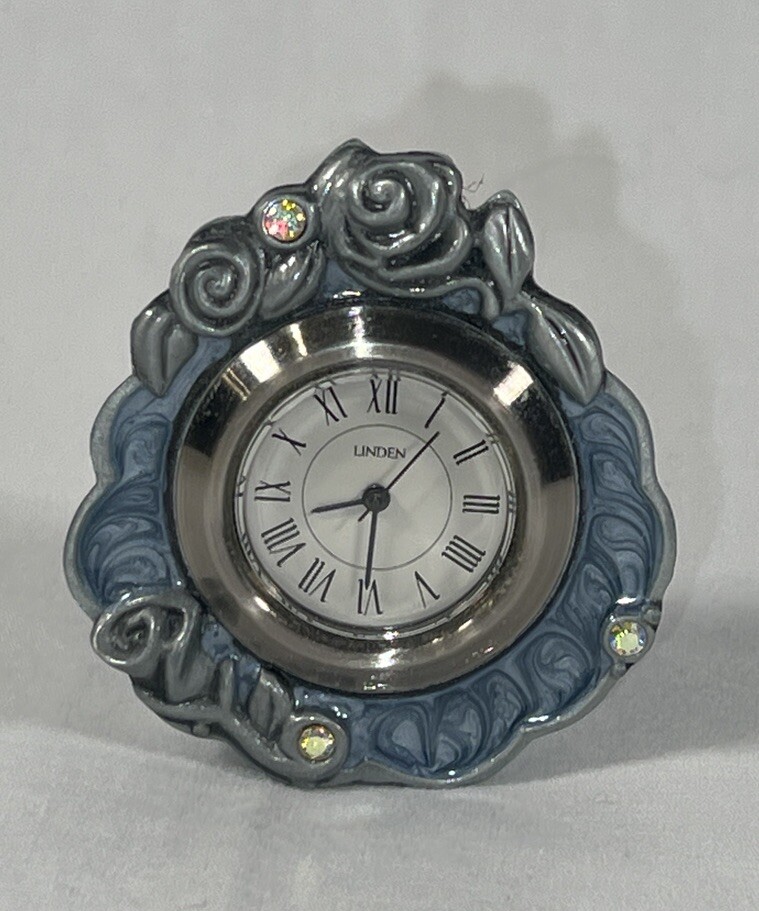 Linden Mini Clock