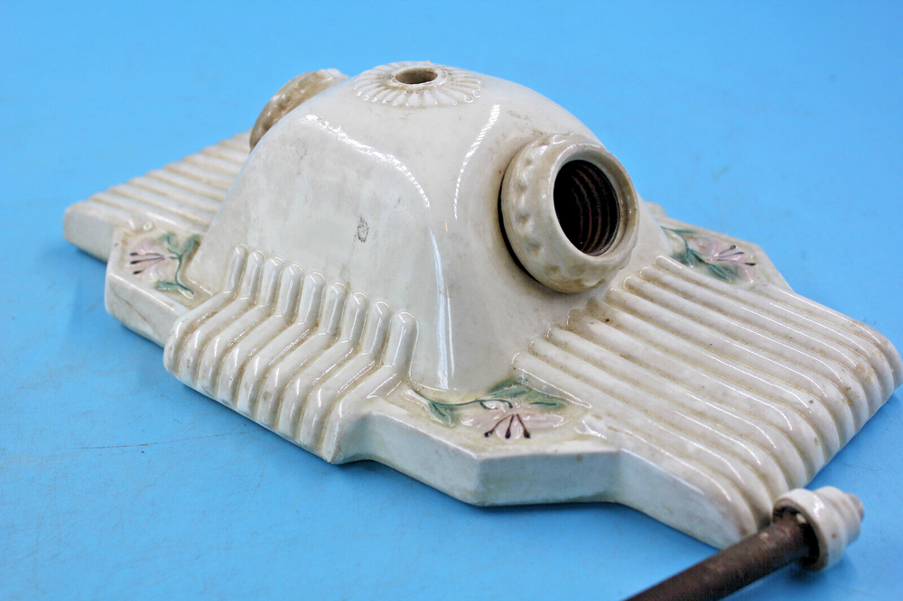 MATCHING SET CERAMIC WALL SCOUNCESLAMPS TWO LIGHTS EACH