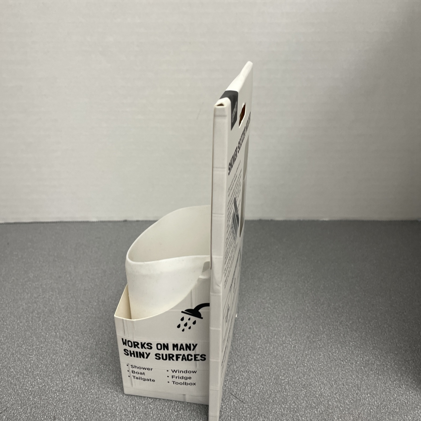 30 Watt Shower Seltzer Drink Holder - White - Fits Slim Cans