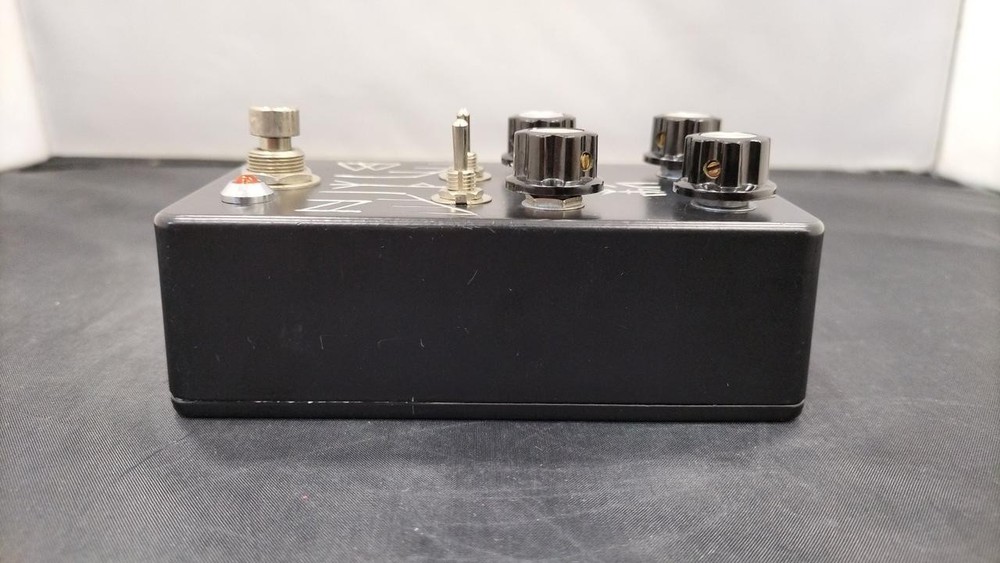 BLACKHAWK AMPLIFIERS VALKYRIE BLACK EFFECTOR 926009