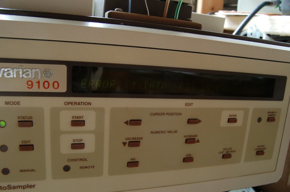 Varian 9100 autosampler HPLC LC sampler auto