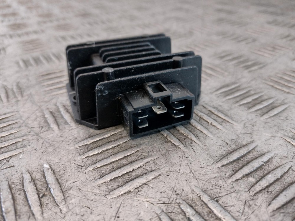 2016 YAMAHA NMAX 125 RECTIFIER REGULATOR