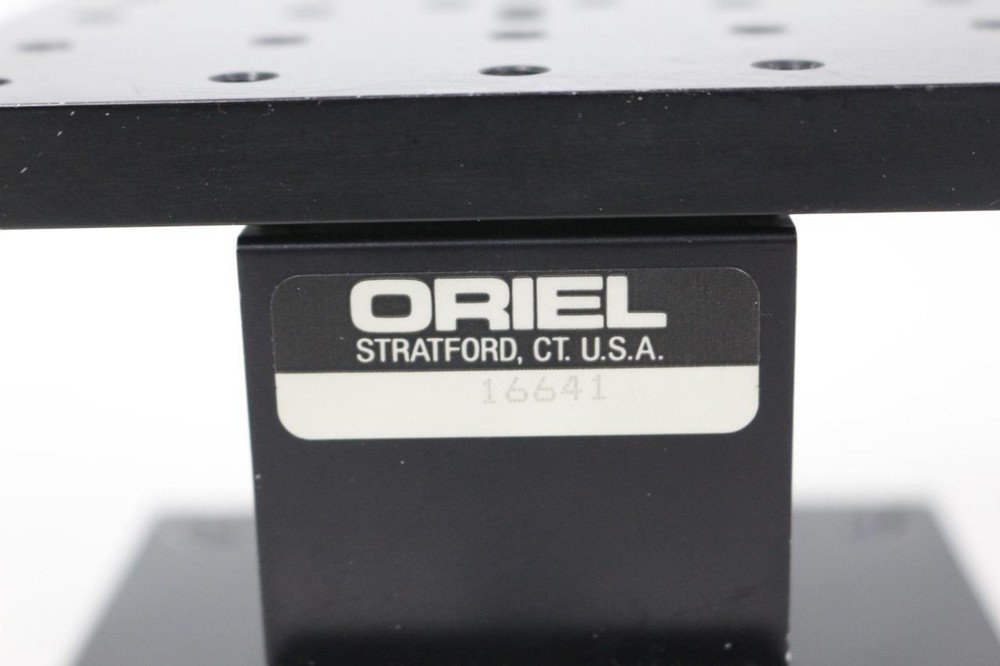 Oriel Instruments 16641 Manual Z-Axis Vertical Linear Stage