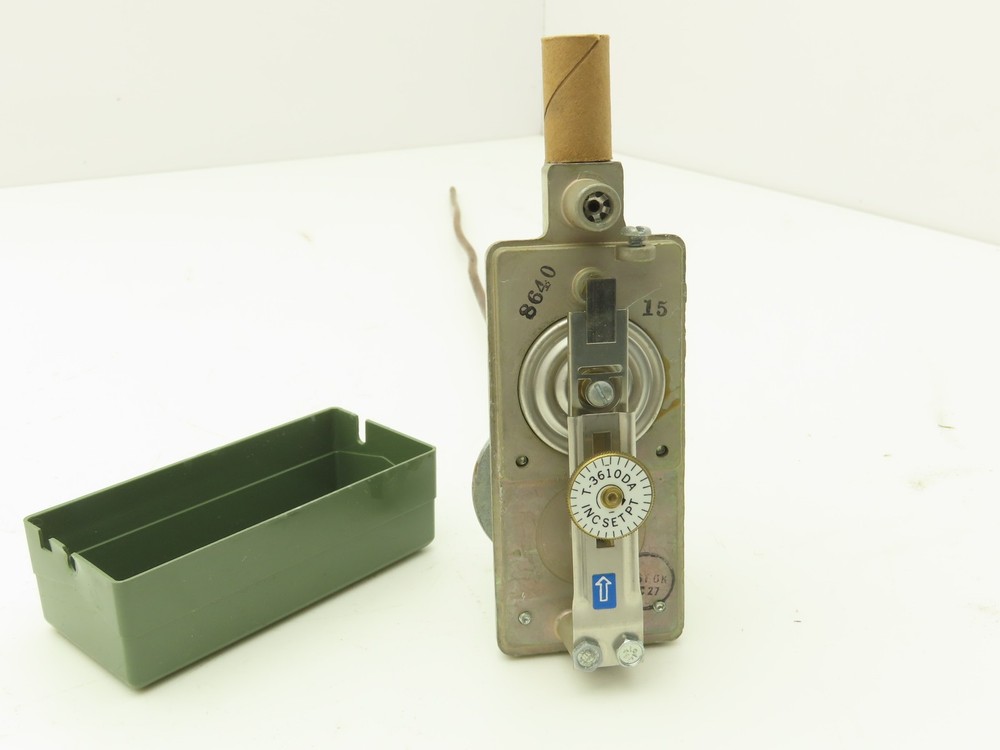 Johnson Controls T-3610-1002 Pneumatic Low Limit Controller 18" Element