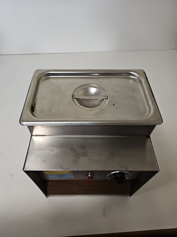 Ultrasonic cleaner