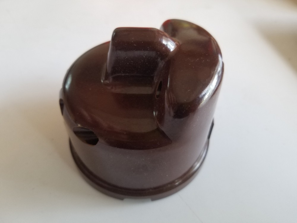 Standard Motor Products LU-411 Distributor Cap