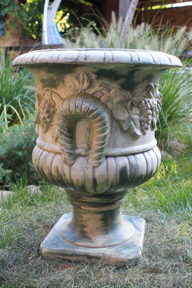 Polyurethane flexible mold with a plastic frame"Flowerpot grapes"