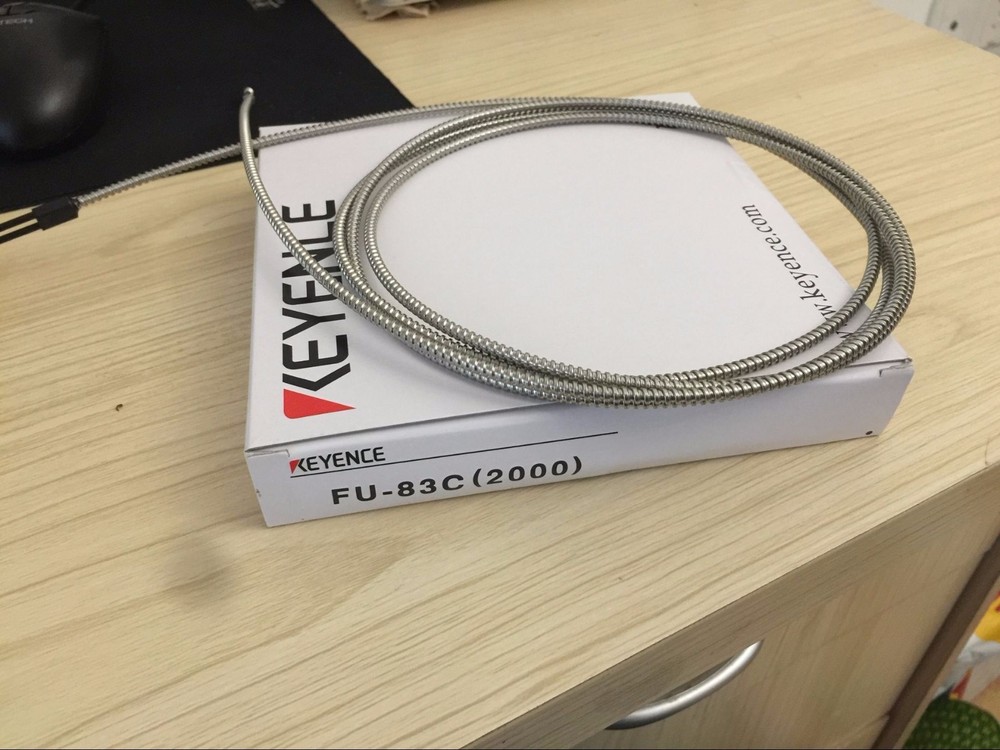 New Keyence FU-83C (2000) Fiber Optic Sensor FU-83C2000 In Box 1PC
