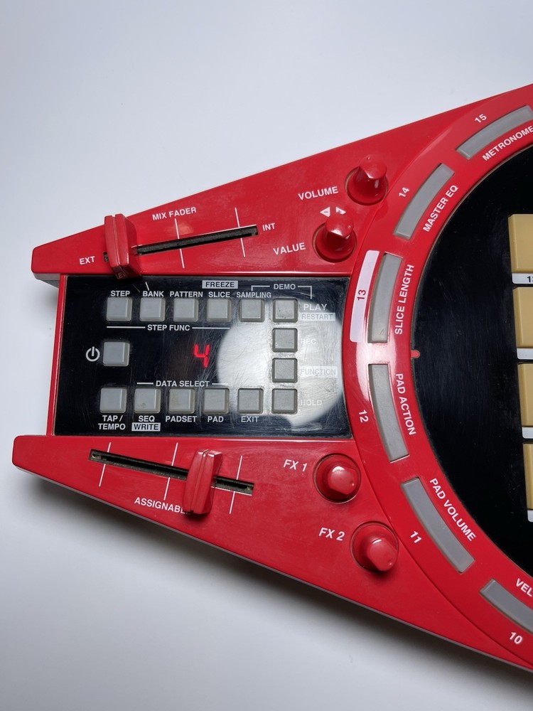 Casio XW-PD1 Sampler Sequencer DJ Controller 16 Pads