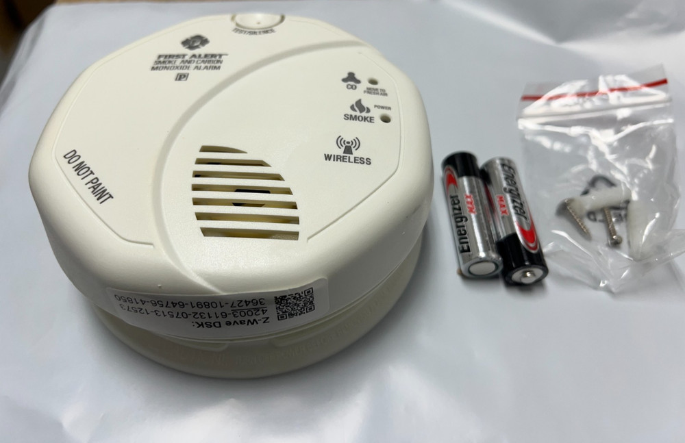 FirstAlert Z-Wave Plus Smoke/CO2 Detector, 2nd Generation (ZCOMBO-G)
