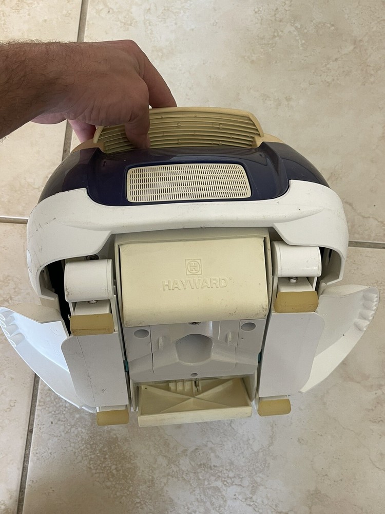 Hayward 925ADC Navigator Pro Automatic Suction Pool Cleaner