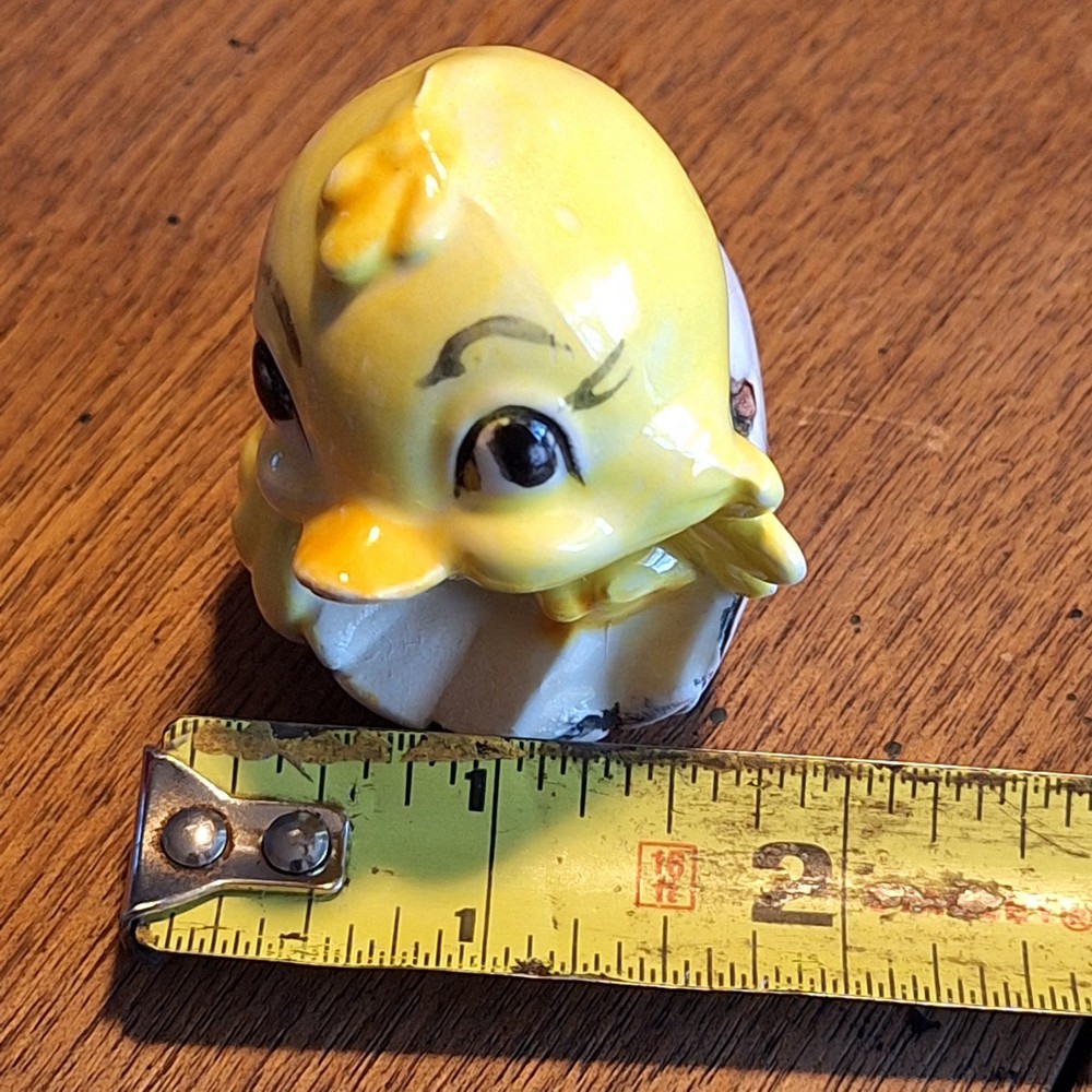 Vintage Chicks Hatching Eggs Ceramic Figurines Easter/Spring 2.5" Tall
