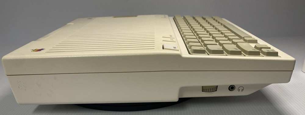 Apple IIc Computer – Clean & Fully Working – Apple A2B4156 1MB Memory Expansion