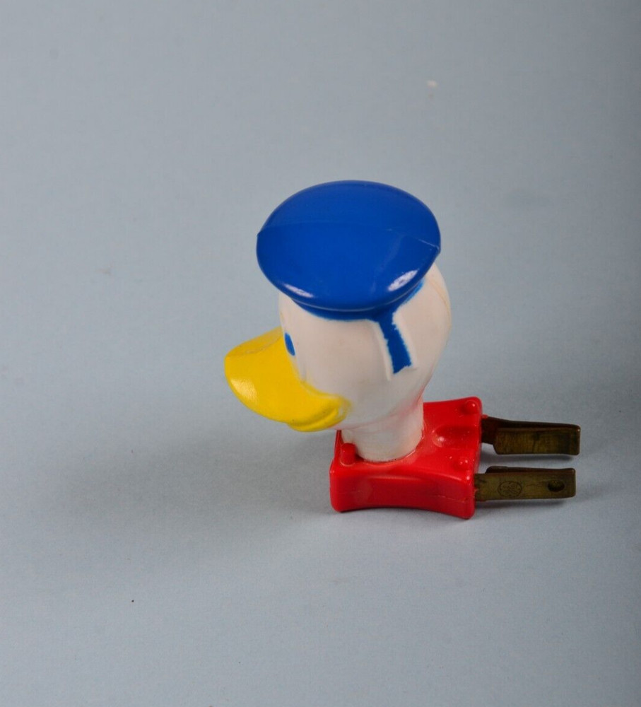 VINTAGE DONALD DUCK PLUG IN NIGHT LIGHT